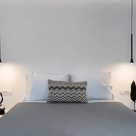 Lymarou Collection Megalochori (Santorini)