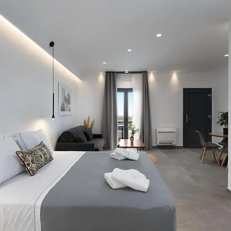 Lymarou Collection 4*