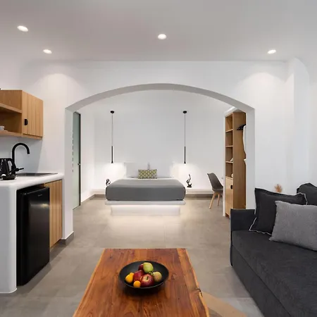 Lymarou Collection 4*