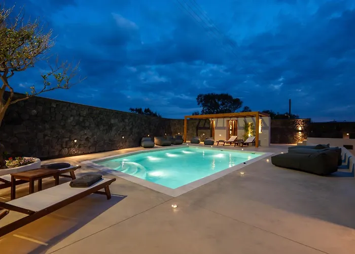 Lymarou Collection Aparthotel 4*