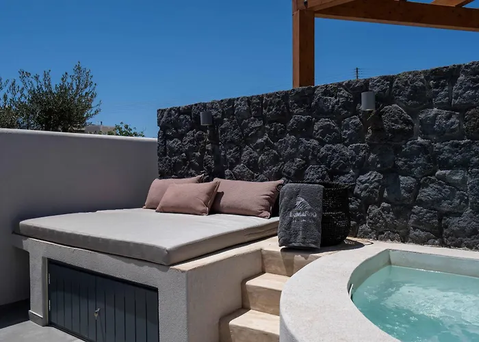 Aparthotel Lymarou Collection 4*