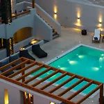 Lejlighedshotel Lymarou Collection