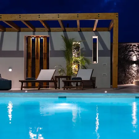 Lymarou Collection 4*