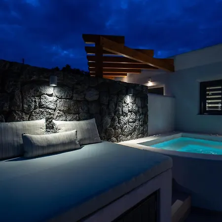 Lymarou Collection Aparthotel