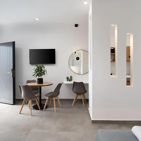 Lejlighedshotel Lymarou Collection