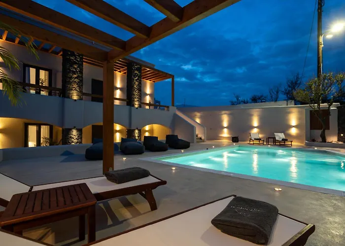 Lymarou Collection 4*