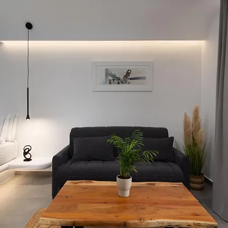 Lymarou Collection Megalohóri