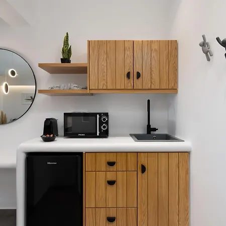 Lymarou Collection 4*