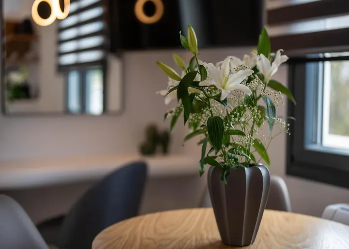 Lymarou Collection ميغالوخوري