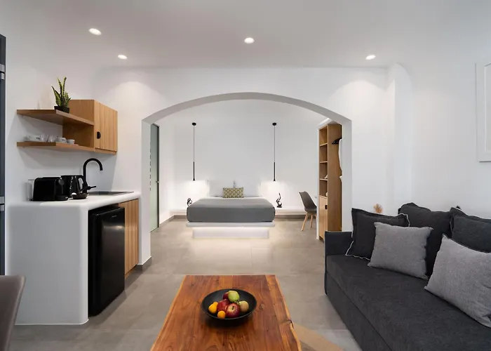 Lymarou Collection 4*