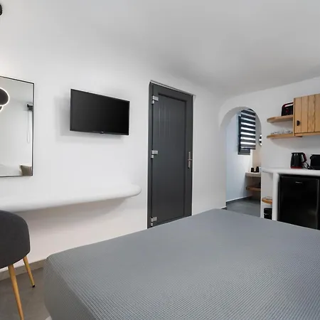 Lymarou Collection ميغالوخوري